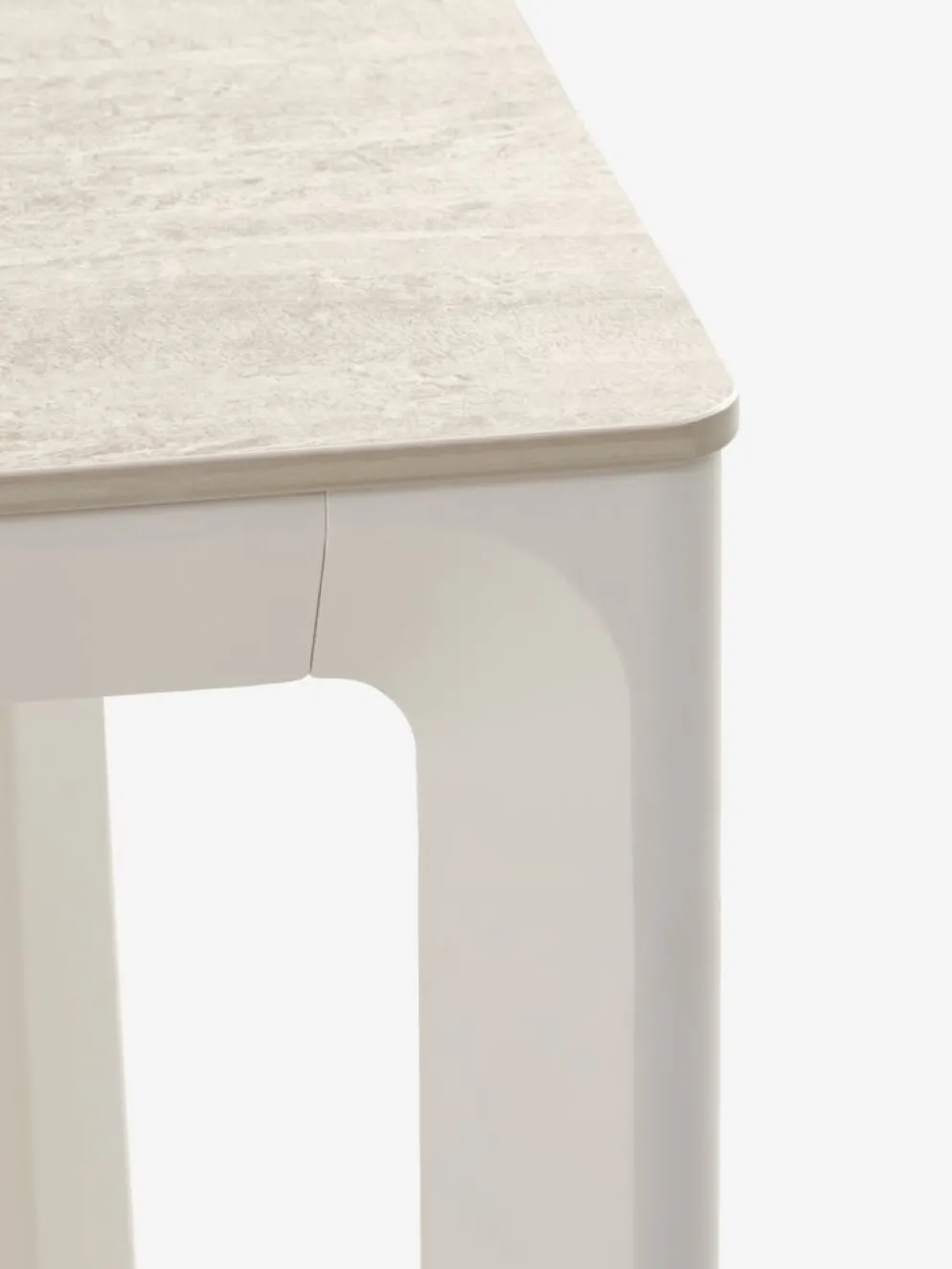 KUMLA + TAGMARKKUMLA L150 table + 4 TAGMARK chaiess beige
