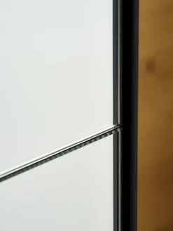 RABERGArmoire RABERG 200x200 a/miroir coloris chêne chaud