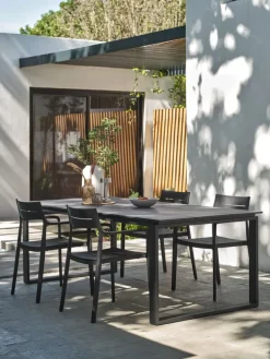 SONNERUP + INGSTRUPSONNERUP L215 table gris + 4 INGSTRUP chaises noir